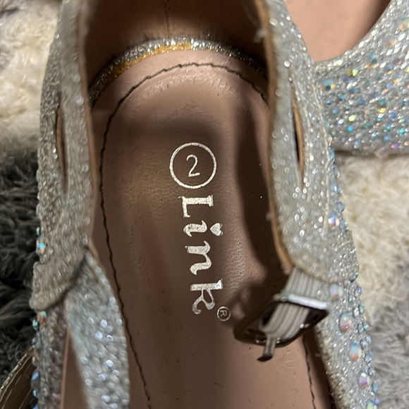 Little Girls Rhinestone Heels - size 2 - Picture 3 of 3